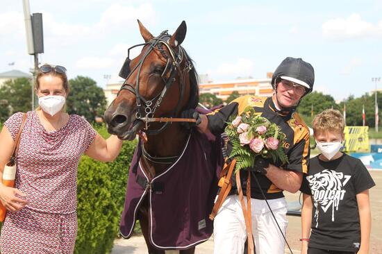 Dion Tesselaar und Grand Ready Cash Foto Marius Schwarz