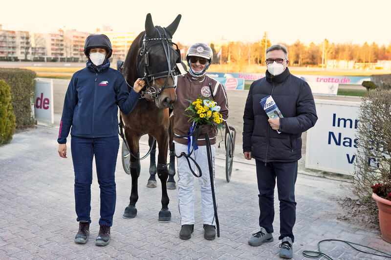 Josef Franzl und Royenne Foto Marius Schwarz