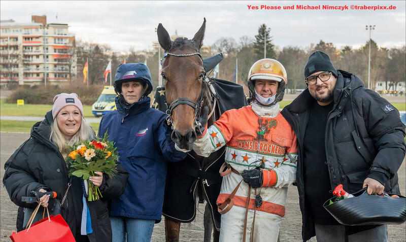 Michael Nimczyk und Yes Please