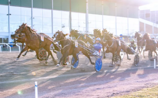 Racing Mange bäst från tät