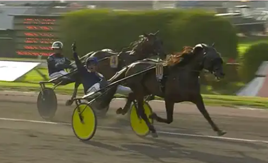 Screenshot 2021-08-15 at 09-04-00 Stjärnans tårar efter skrällen i storloppet