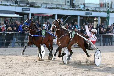 Stan Libuda gewinnt Pit Pan-Rennen